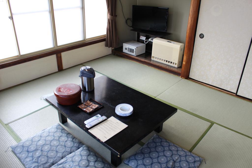 Kinokuniya Ryokan Fujisawa Exteriör bild