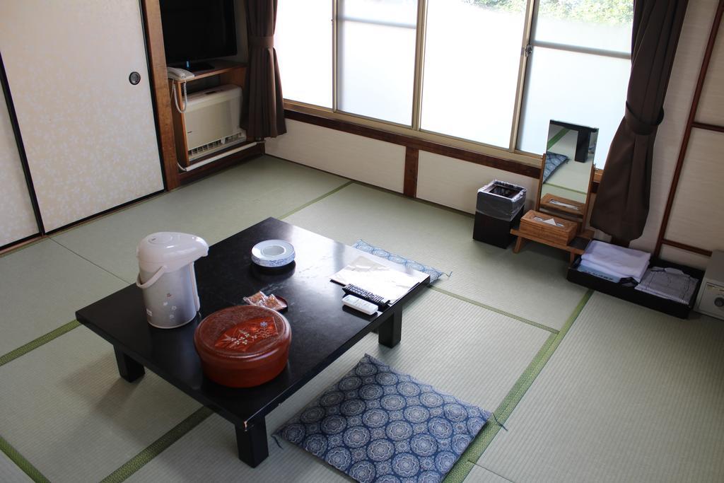 Kinokuniya Ryokan Fujisawa Exteriör bild
