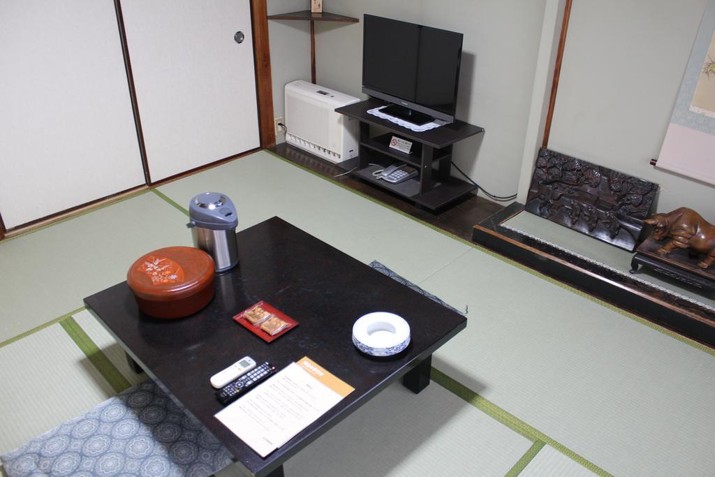 Kinokuniya Ryokan Fujisawa Exteriör bild
